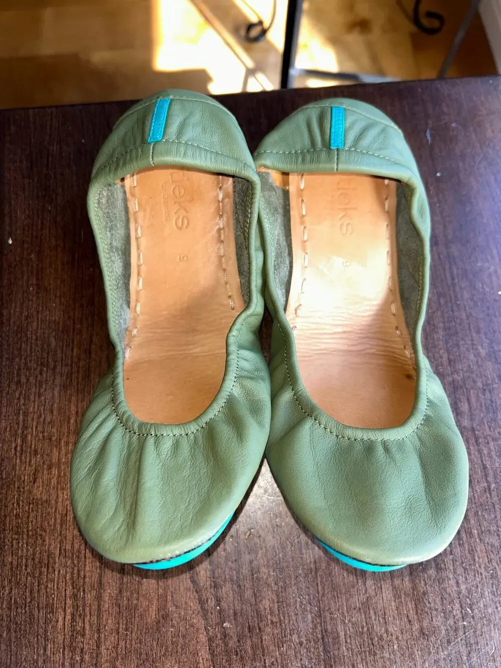 Tieks olive Green Leather Ballet Flats Size 9 Comfort